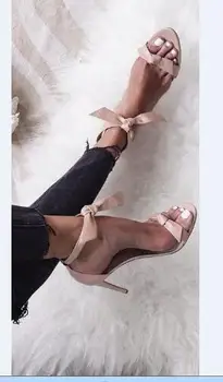 2017 летни дамски розови сандали на висок ток с много висок тънък ток с каишка на щиколотке и пеперуда с отворени пръсти дамски ежедневни и празнични обувки
