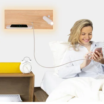 Гладък лесен хотелска стая атмосфера легло, с монтиран на стената лампа, спалня стенен USB порт мобилен телефон безжично зареждане led лампа за четене