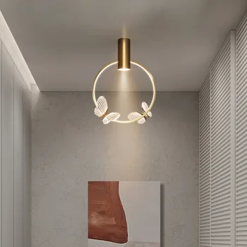 Модерен златен монтиран на стената лампа минималистичен романтичен дизайн Сладка Пеперуда акрилна лампа домашен интериор Таванско помещение Украса вътрешен стенен монтаж лампа